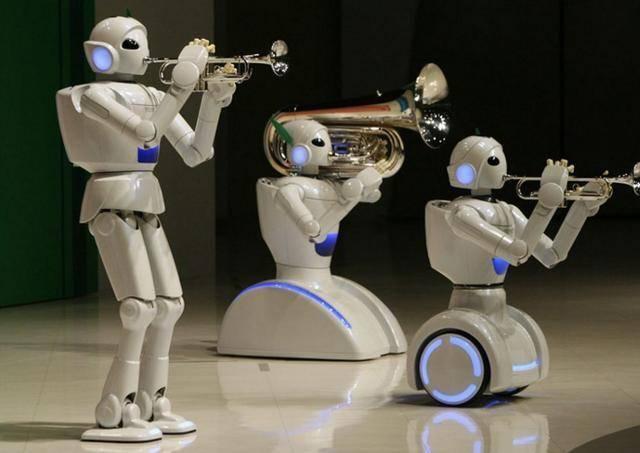 奏乐机器人-2008年,丰田汽车公司的机器人在陈列室演奏乐器.