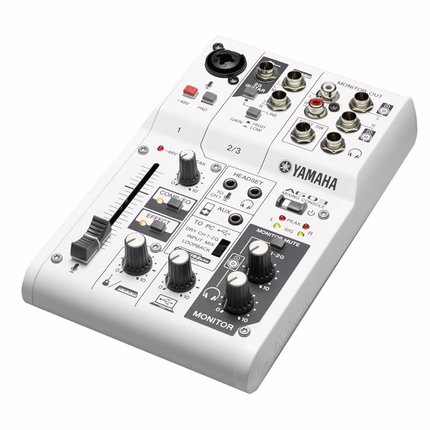 雅马哈(yamaha) ag06 网络直播k歌带声卡6通道调音台